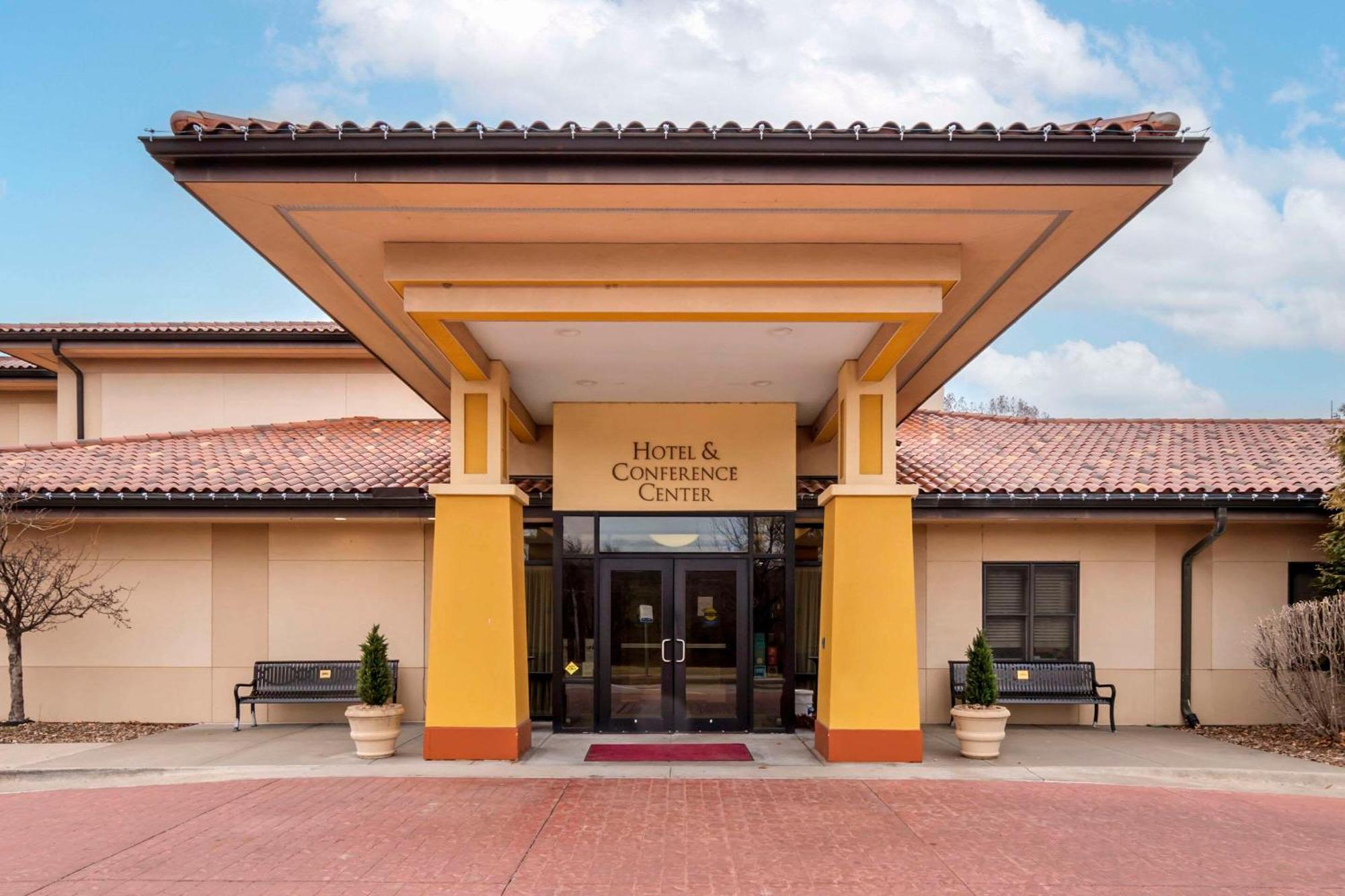 Unity Hotel And Conference Ctr, Ascend Hotel Collection Lee's Summit Εξωτερικό φωτογραφία